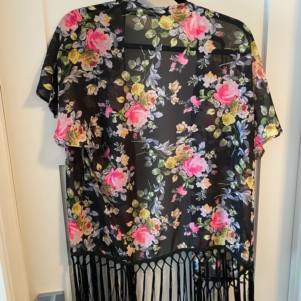 Short kimono - Picture 2 of 3